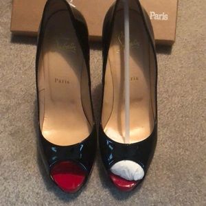 Very Prive 120 patent Christian Louboutin heels